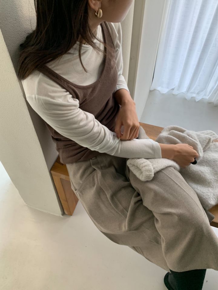 MARE韓國代購㊣女士新款人氣職業吊帶背心不含內搭安哥拉圍巾MARE吊帶/背心