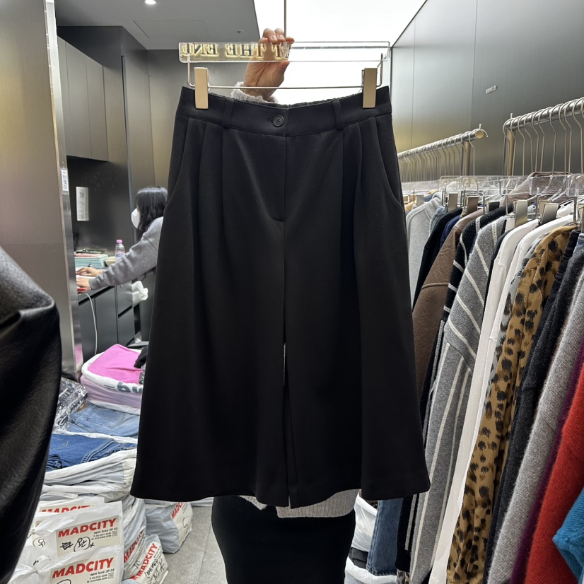 MADCITY東大門㊣直郵女士新款時尚真品職業休閑人氣短褲人字形MADCITY短褲圖色2