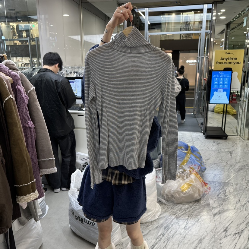 FOUNDATION東大門㊣直郵女士新品推薦人氣25秋冬熱賣長袖T恤FOUNDATION長袖T恤