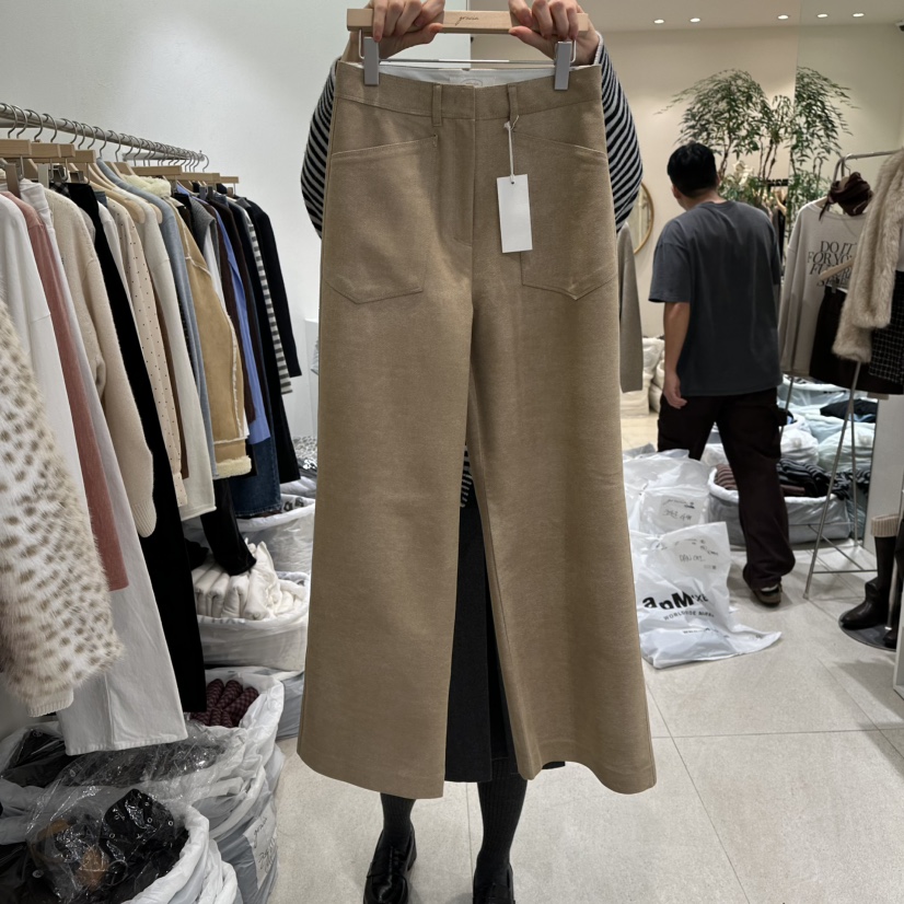 GRACIA韓國代購㊣女裝新品真品職業推薦熱賣人氣休閑褲絨面革GRACIA休閑褲圖色2