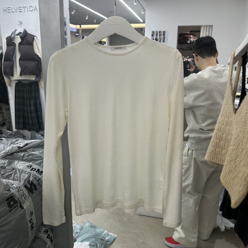 HELVETICA韓國直郵㊣女士新品時尚熱賣真品推薦長袖T恤羊毛HELVETICA長袖T恤