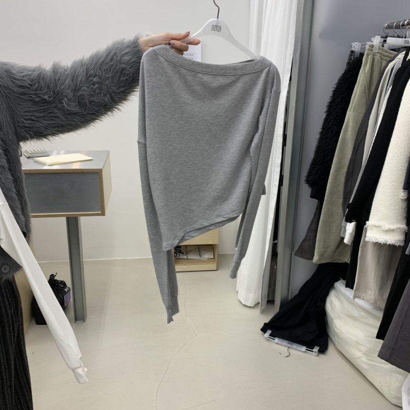 STAINLESS東大門㊣代購女士新款真品熱賣推薦人氣職業長袖T恤STAINLESS長袖T恤圖色2