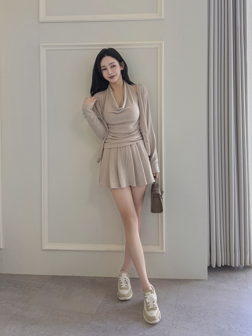 CLOTH東大門㊣實拍女裝新款職業人氣真品套裝百褶套裝褶裙褶皺CLOTH套裝