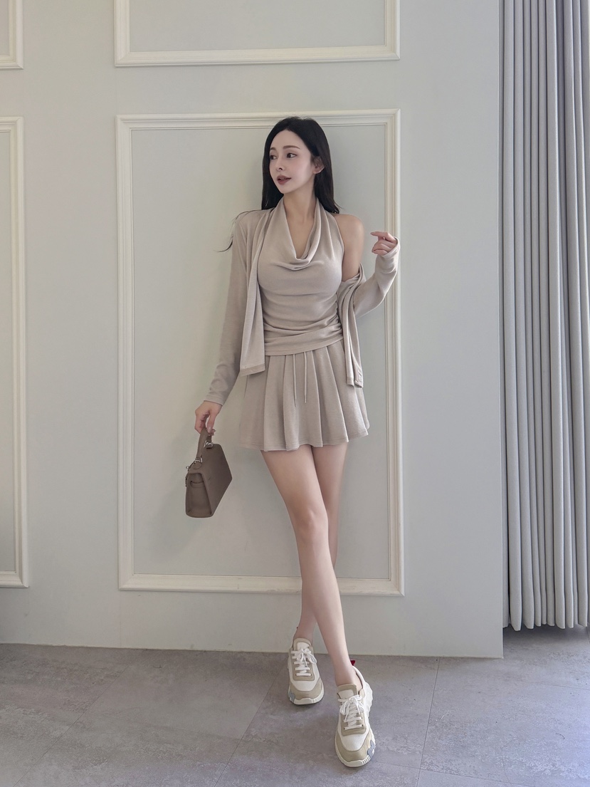 CLOTH東大門㊣實拍女裝新款職業人氣真品套裝百褶套裝褶裙褶皺CLOTH套裝