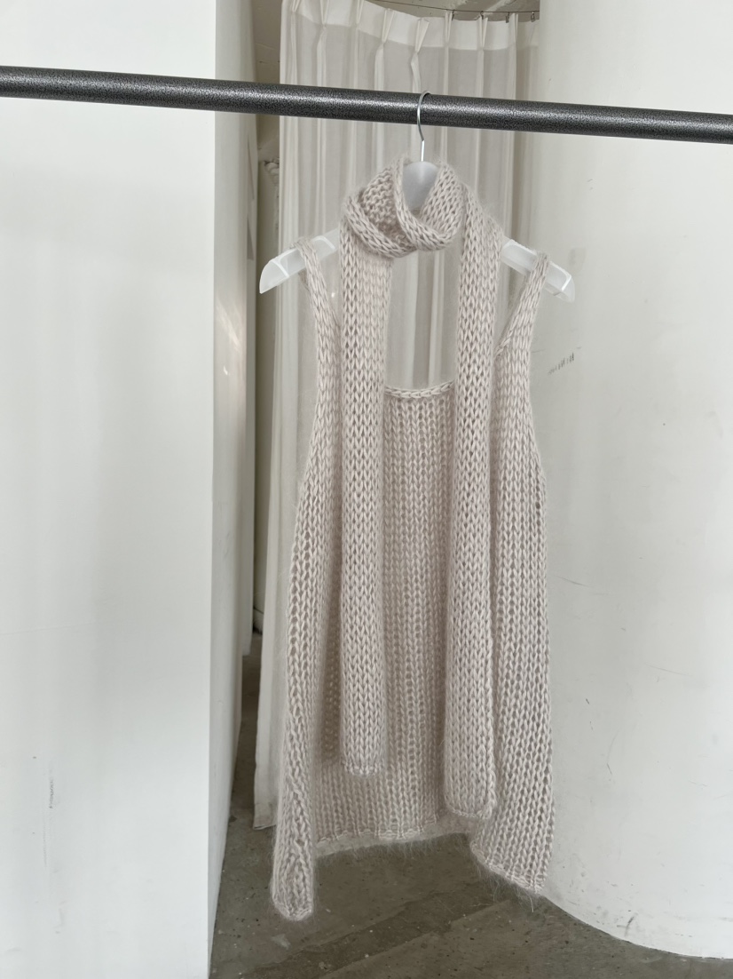 AUBE東大門㊣代購女士新品25秋冬人氣吊帶背心含飄帶馬海毛AUBE吊帶/背心