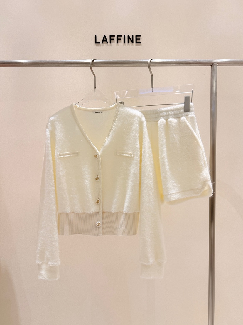 LAFFINE-P東大門㊣實拍女裝新品推薦人氣時尚職業套裝套裝LAFFINE-P套裝圖色3