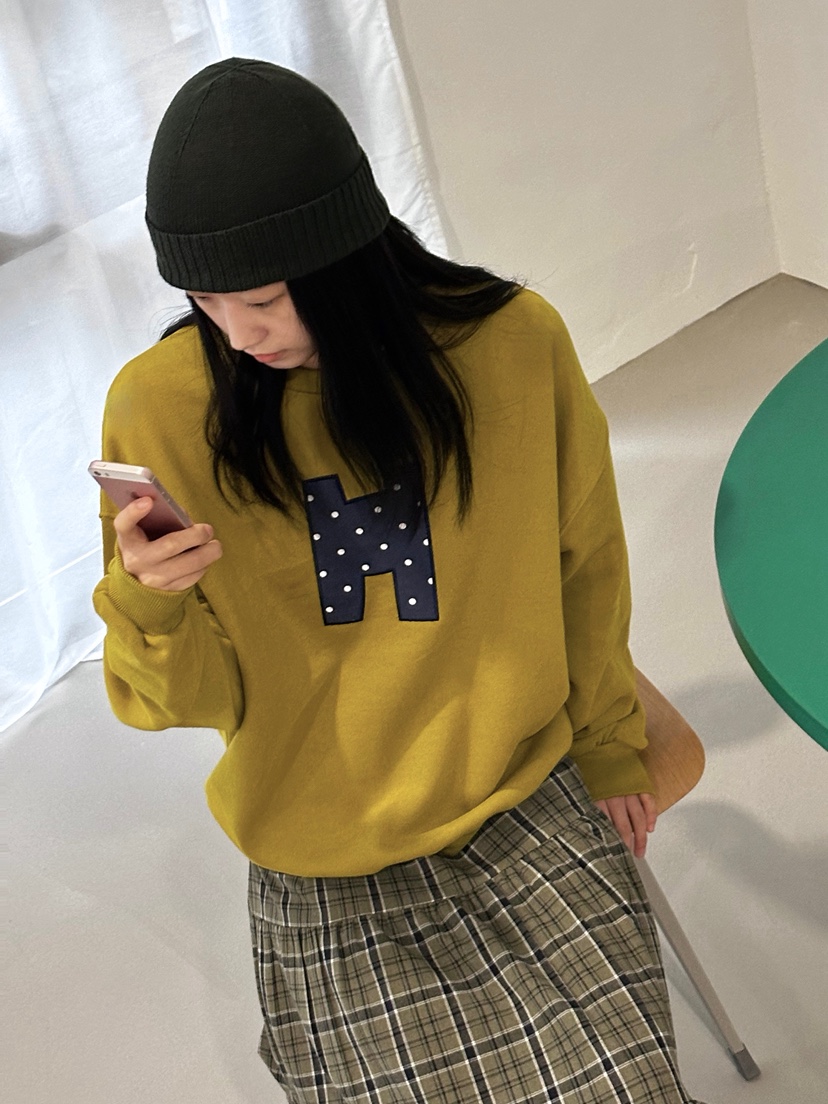 HEUMUTA東大門㊣實拍女裝新品推薦時尚人氣職業熱賣衛衣拉絨HEUMUTA衛衣