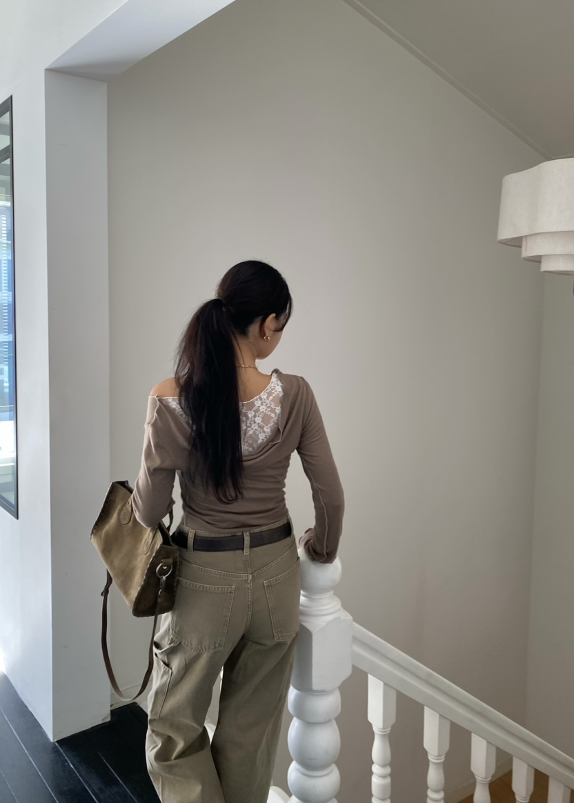 OUPPT東大門㊣代購女裝新品人氣真品時尚職業長袖T恤蕾絲褶皺OUPPT長袖T恤