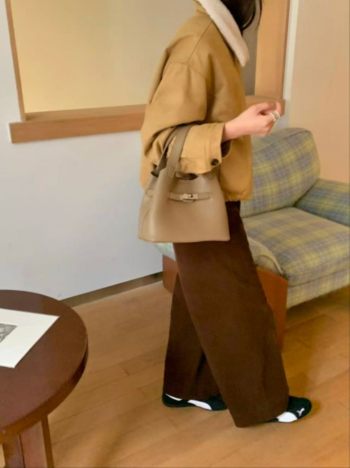TROUVAILLE東大門㊣直郵女士新品時尚25秋冬休閑熱賣手提包TROUVAILLE手提包