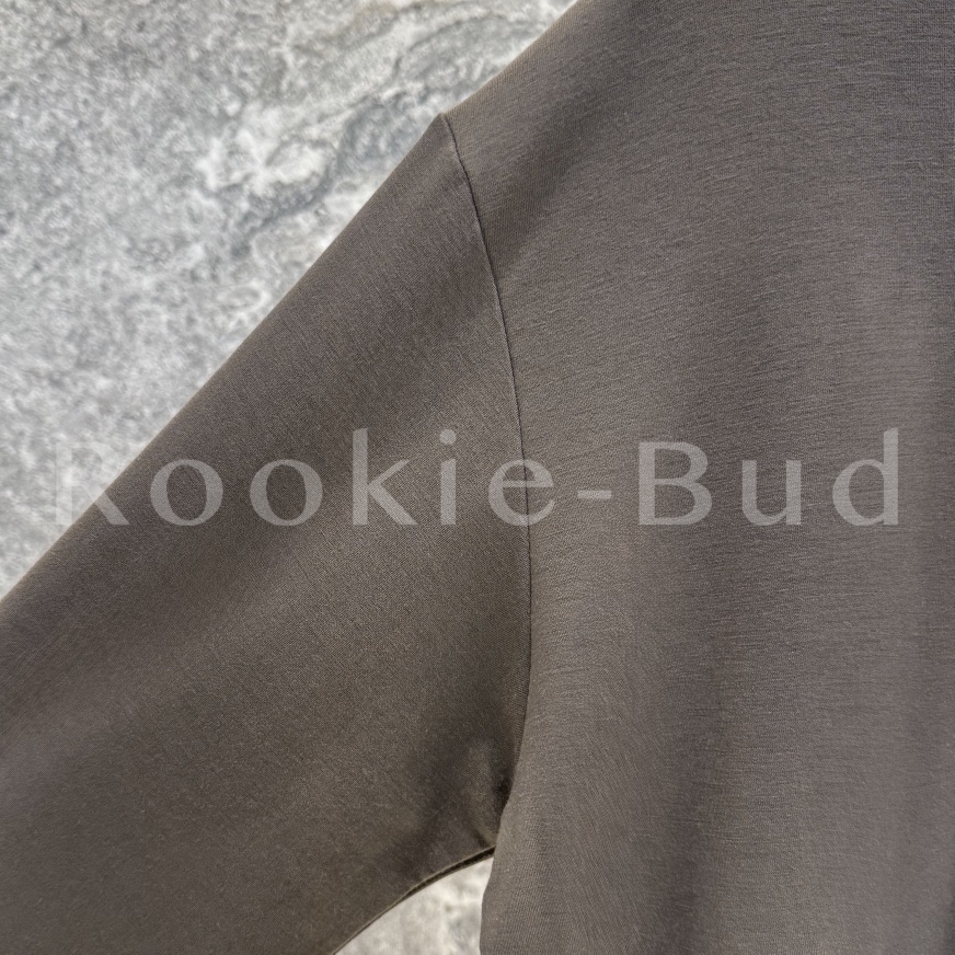ROOKIE BUD東大門㊣實拍女裝新品職業時尚長袖T恤荷葉邊羊毛ROOKIE BUD-L長袖T恤