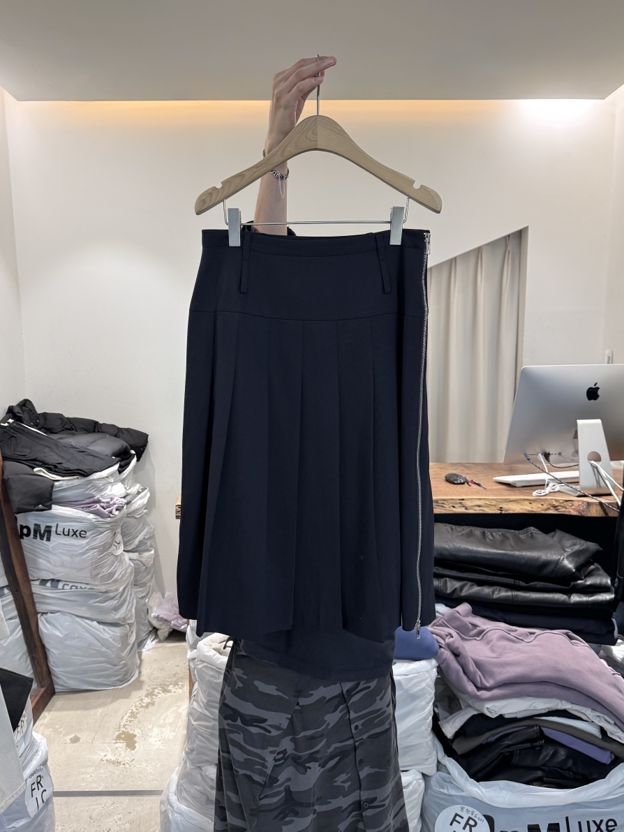 FRIC韓國代購㊣女裝新品休閑人氣職業半身裙中短裙拉鏈褶皺FRIC半身裙/中短裙圖色2