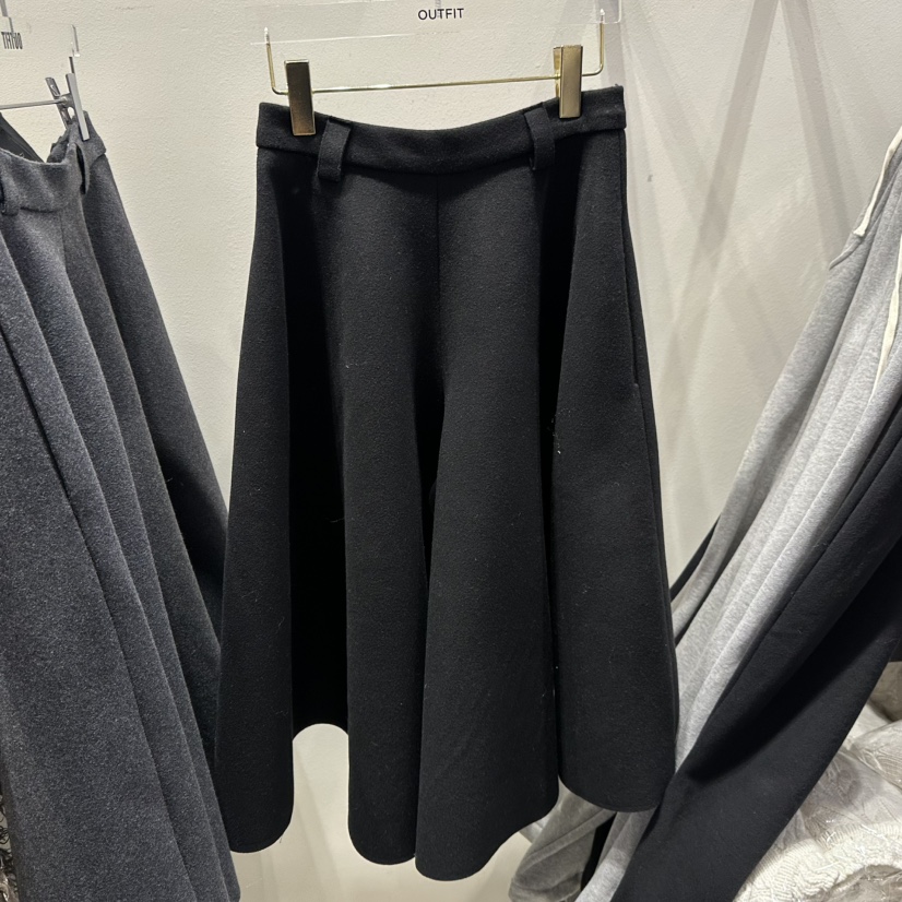 OUTFIT東大門㊣代購女裝新品推薦25秋冬休閑職業時尚熱賣短褲OUTFIT短褲圖色2