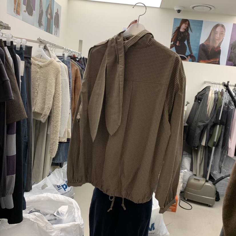 SOLD OUT東大門㊣實拍女士新款真品25秋冬人氣襯衫蕾絲衫格紋SOLD OUT襯衫/蕾絲衫