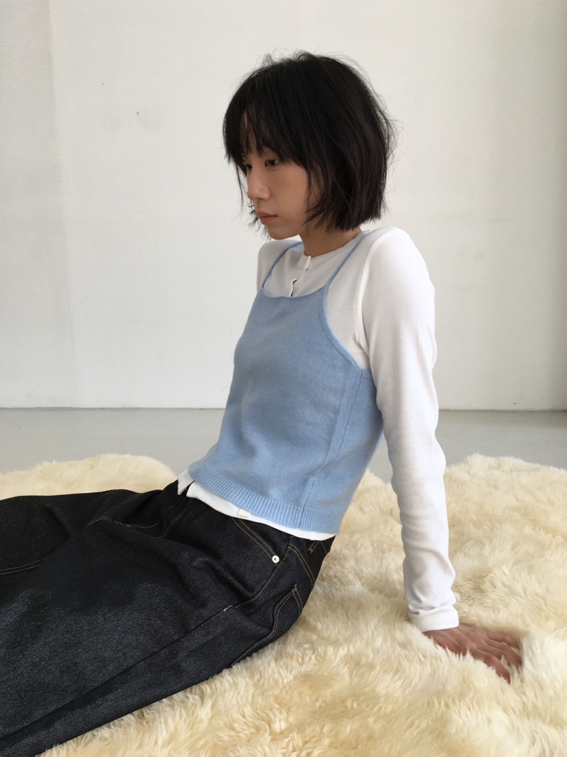 CCW韓國直郵㊣女士新品25秋冬休閑時尚職業人氣真品吊帶背心CCW--NYUNYU吊帶/背心