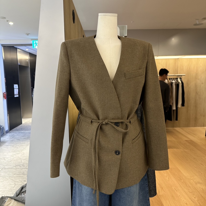 LEFANCY東大門㊣代購女裝新款推薦時尚職業熱賣夾克人字形腰帶LEFANCY夾克