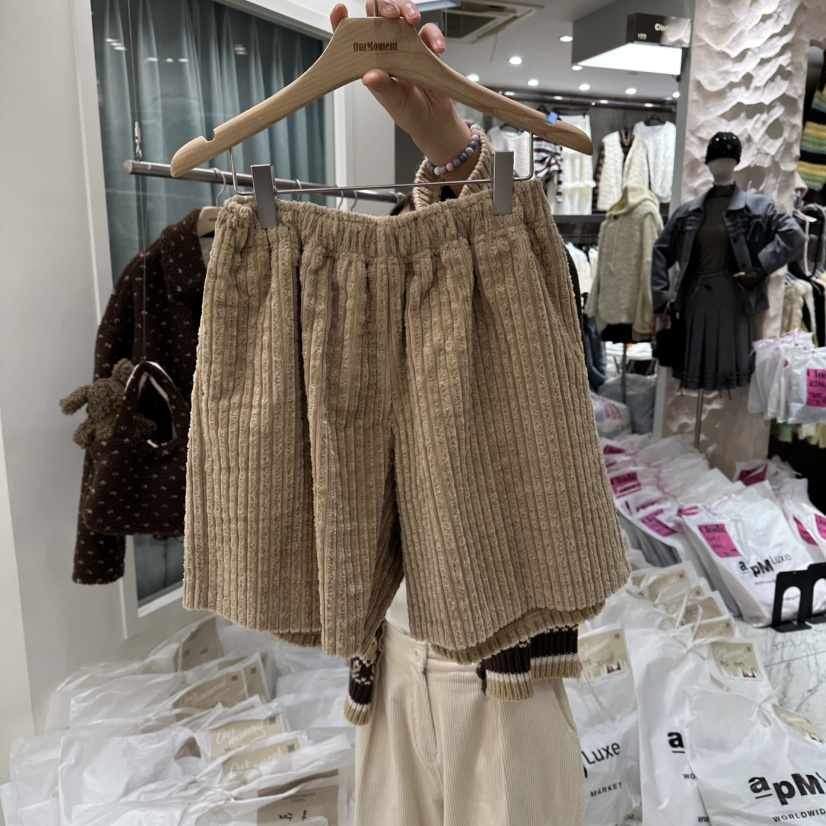 OURMOMENT東大門㊣代購女士新品休閑時尚25秋冬真品短褲燈芯絨OURMOMENT短褲圖色2