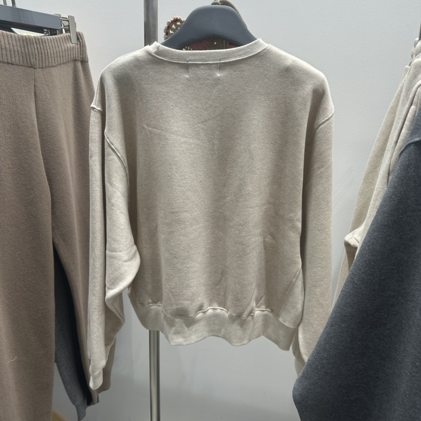 TARABY MOTION東大門㊣直郵女裝新品真品熱賣人氣25秋冬衛衣TARABY MOTION衛衣