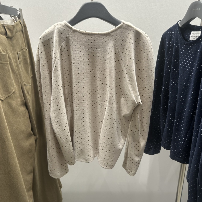 TARABY MOTION東大門㊣直郵女士新品25秋冬職業長袖T恤天鵝絨TARABY MOTION長袖T恤