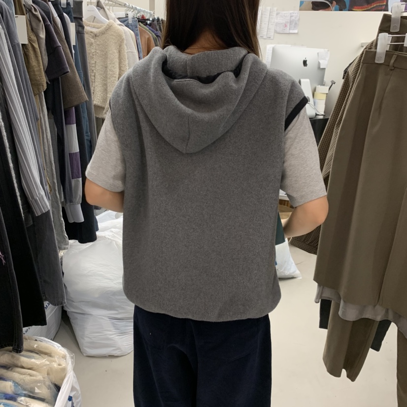 SOLD OUT東大門㊣代購女士新品時尚推薦人氣馬甲連帽拉鏈衫SOLD OUT馬甲
