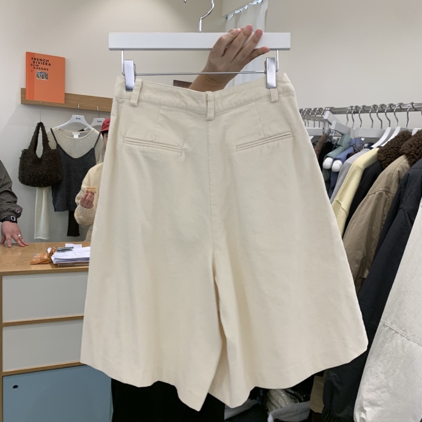 ARE東大門㊣代購女士新品25秋冬熱賣時尚真品短褲燈芯絨百褶ARE YOU/ARE短褲