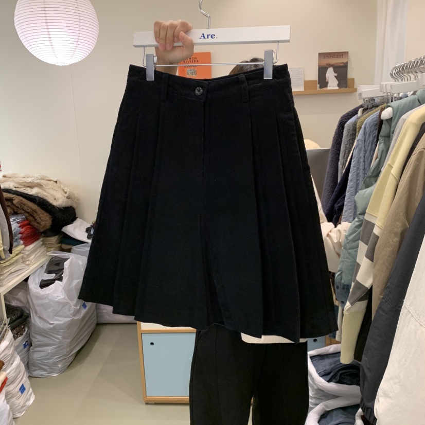 ARE東大門㊣代購女士新品25秋冬熱賣時尚真品短褲燈芯絨百褶ARE YOU/ARE短褲圖色1