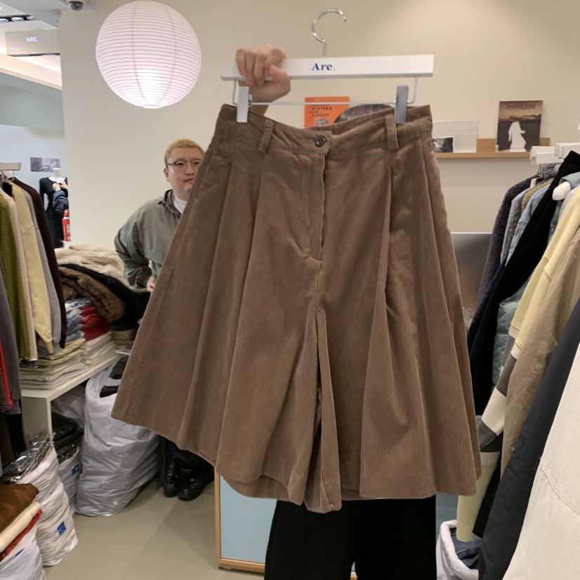 ARE東大門㊣代購女士新品25秋冬熱賣時尚真品短褲燈芯絨百褶ARE YOU/ARE短褲圖色3
