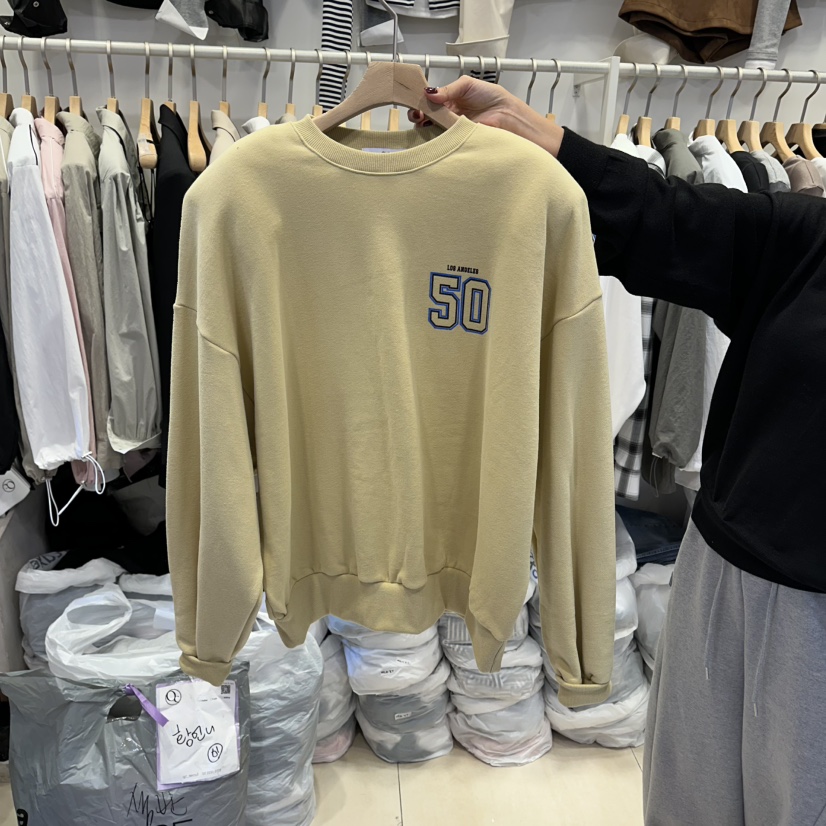 Q C東大門㊣實拍女裝新品25秋冬推薦人氣真品熱賣職業衛衣Republlc of qc衛衣圖色2