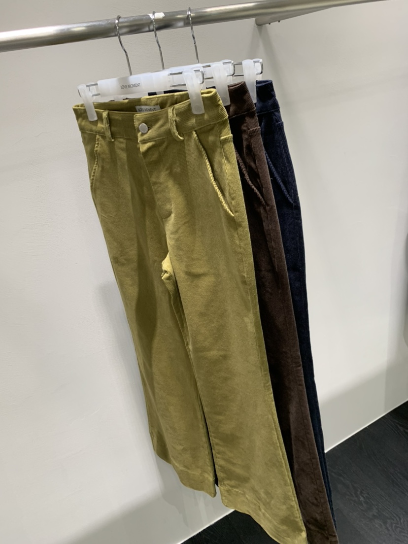 LOVE MOMENT東大門㊣實拍女士新品真品時尚熱賣休閑褲燈芯絨LOVE MOMENT休閑褲