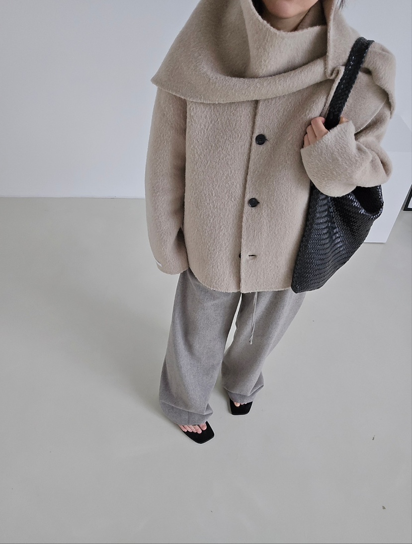 J SHOP東大門㊣代購女裝新品職業熱賣短款大衣含圍巾羊駝披肩J_SHOP短款大衣