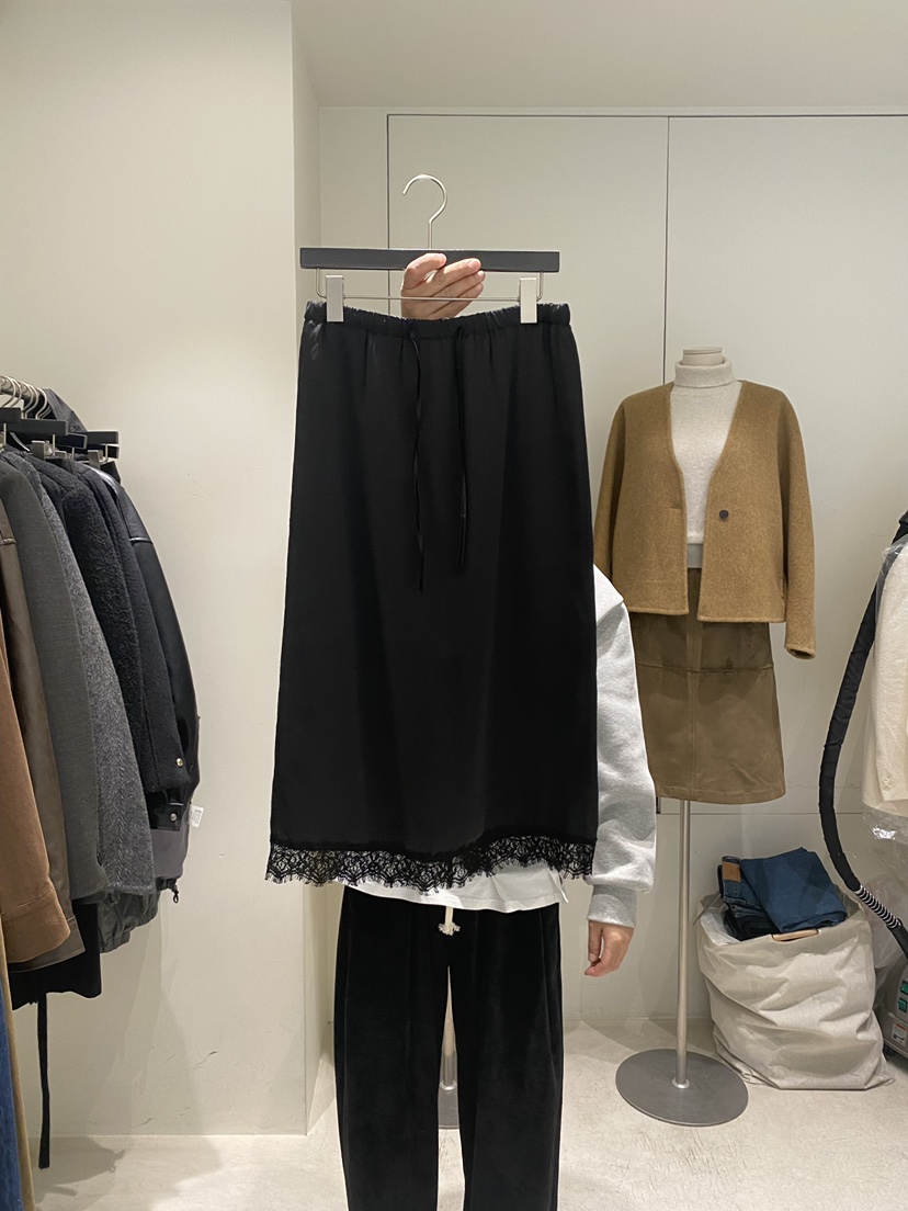 WELL KNOWN東大門㊣直郵女裝新品職業25秋冬人氣長裙蕾絲絲質WELL KNOWN長裙圖色2