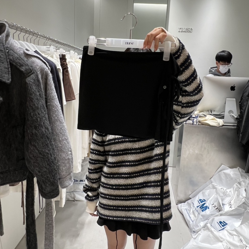 NUESE韓國代購㊣女裝新款休閑職業人氣25秋冬推薦熱賣短裙紐扣NUESE短裙圖色2