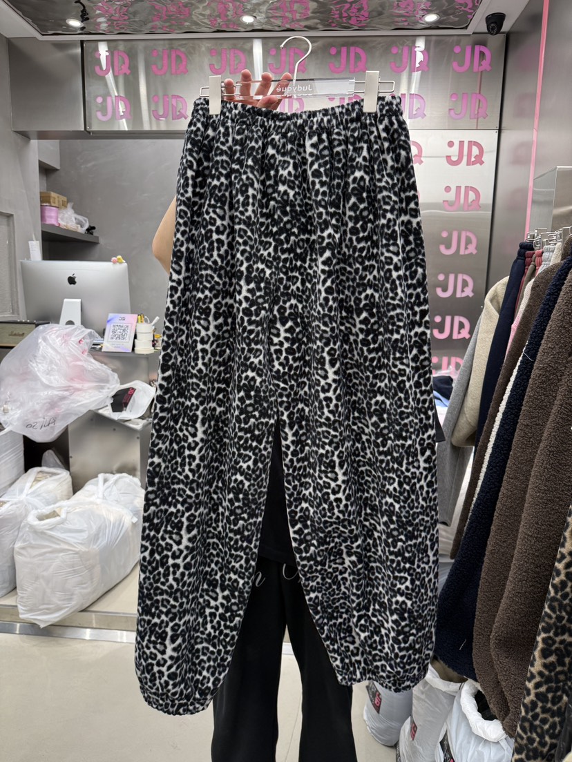 JUDYQUE東大門㊣實拍女裝新品真品推薦休閑時尚人氣25秋冬休閑褲JUDYQUE休閑褲