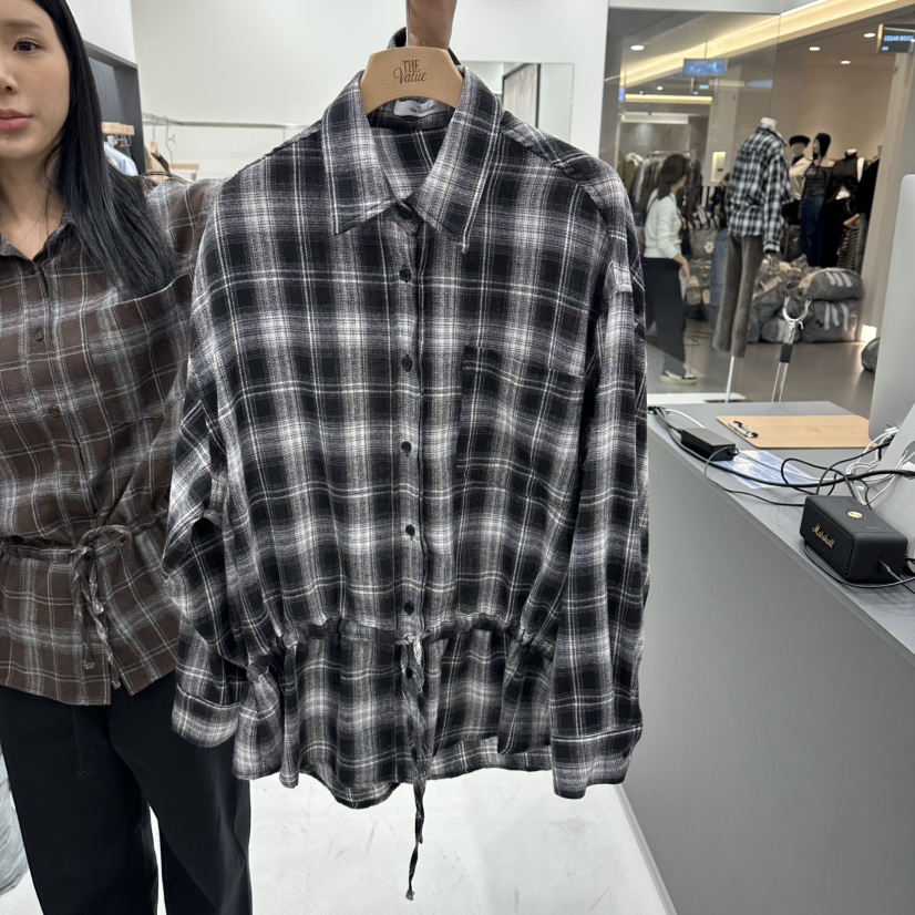 THE VALUE韓國代購㊣女士新款熱賣真品時尚推薦襯衫蕾絲衫THE VALUE襯衫/蕾絲衫圖色2