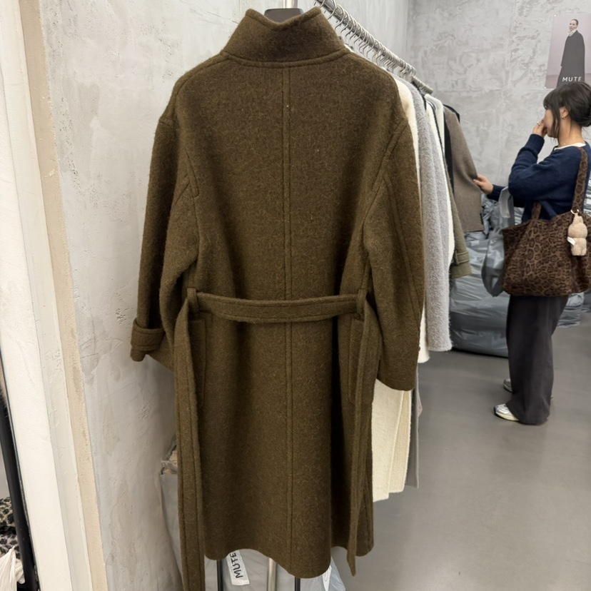 MUTE-P東大門㊣實拍女裝新款推薦25秋冬休閑中長款大衣含腰帶MUTE中長款大衣