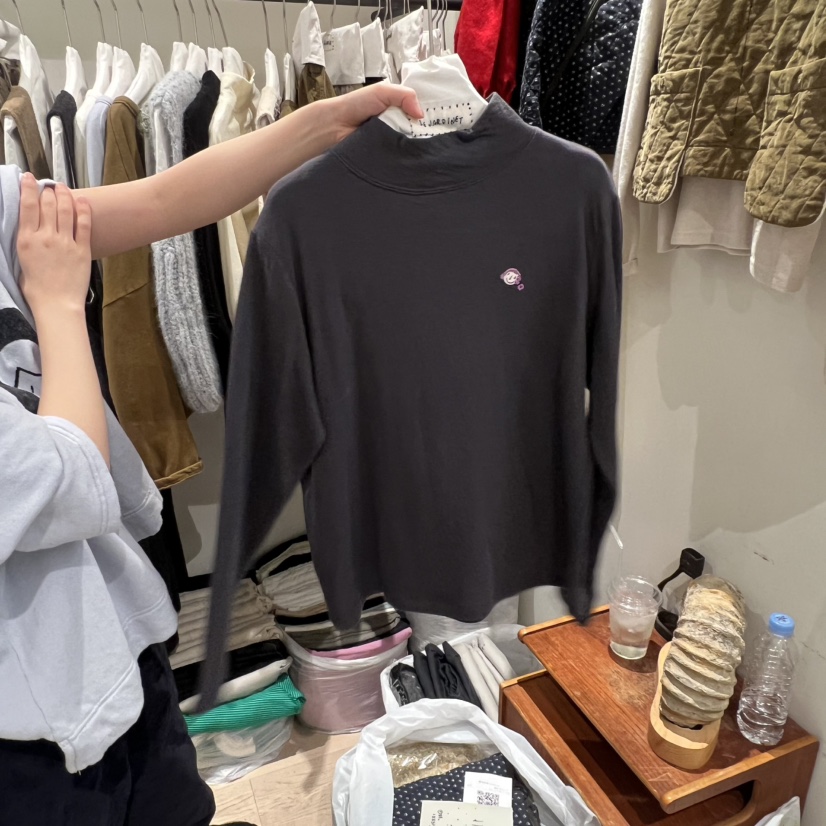 LE JARDINET東大門㊣實拍女士新品推薦時尚熱賣職業長袖T恤LE JARDINET長袖T恤圖色2