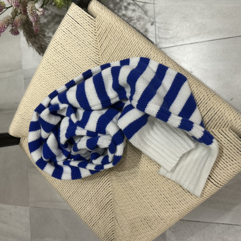 LOW MOMENT東大門㊣代購女裝新品熱賣職業推薦圍巾披肩圍巾LOW MOMENT圍巾/披肩