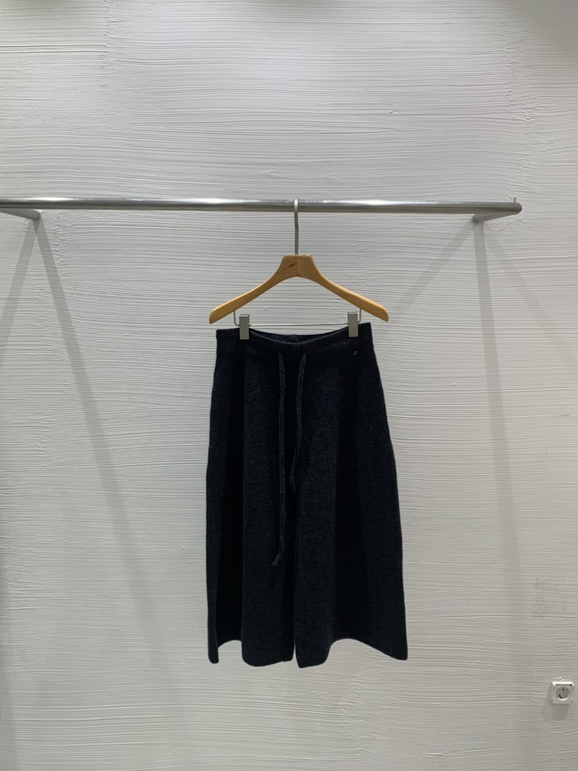 LUCY SALON東大門㊣實拍女裝新品真品休閑人氣時尚熱賣短褲LUCY SALON短褲圖色2黑色