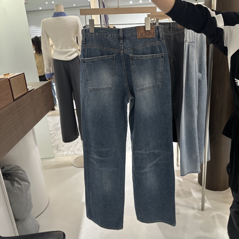 BES韓國代購㊣女裝新品熱賣人氣時尚職業25秋冬休閑推薦牛仔褲BES SEOUL牛仔褲