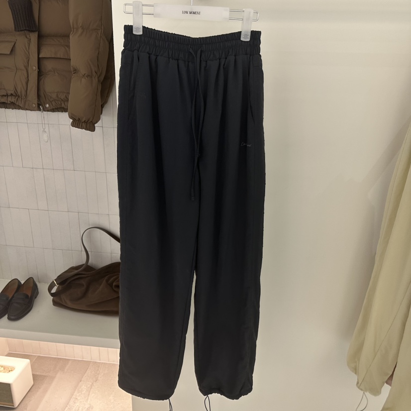 LOW MOMENT東大門㊣實拍女裝新品時尚25秋冬休閑職業休閑褲LOW MOMENT休閑褲圖色3黑色