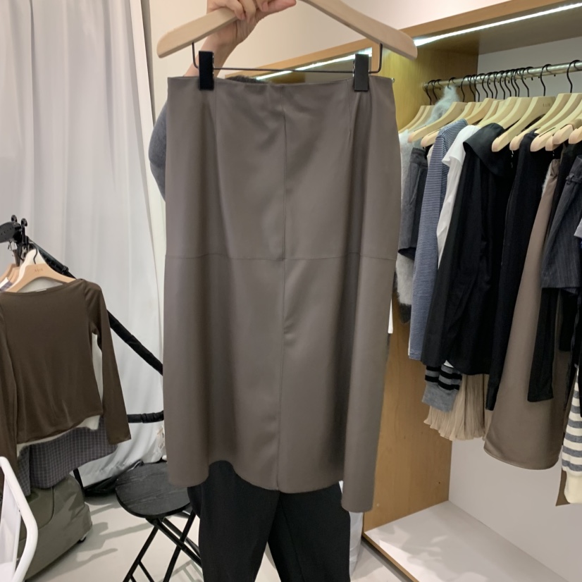 ALOT東大門㊣代購女裝新品職業真品時尚熱賣半身裙中短裙皮革A LOT半身裙/中短裙圖色1