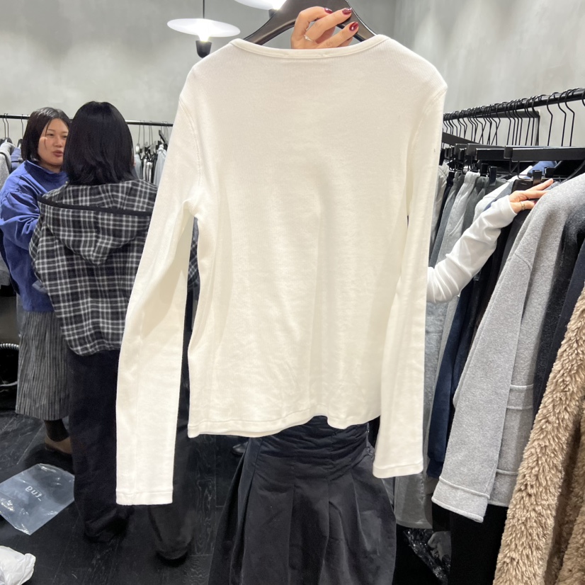 TUG東大門㊣直郵女裝新款推薦25秋冬職業人氣真品長袖T恤紐扣TUG長袖T恤