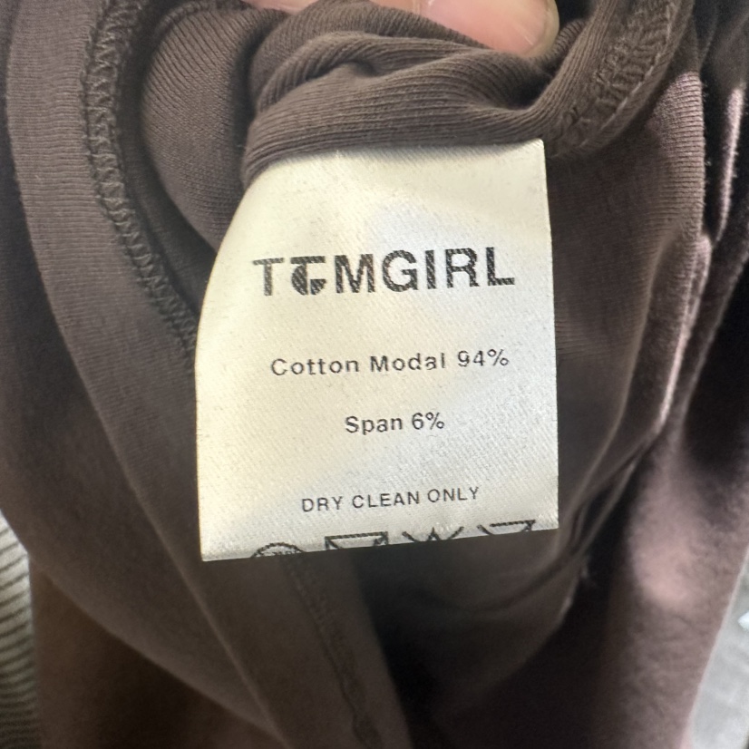 TOMGIRL東大門㊣直郵女裝新品人氣職業時尚推薦衛衣連帽衫紐扣TOMGIRL衛衣