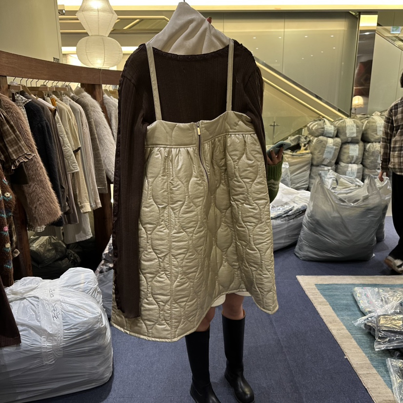FURE東大門㊣代購女士新品25秋冬熱賣時尚連衣裙不含內搭填充FURE連衣裙