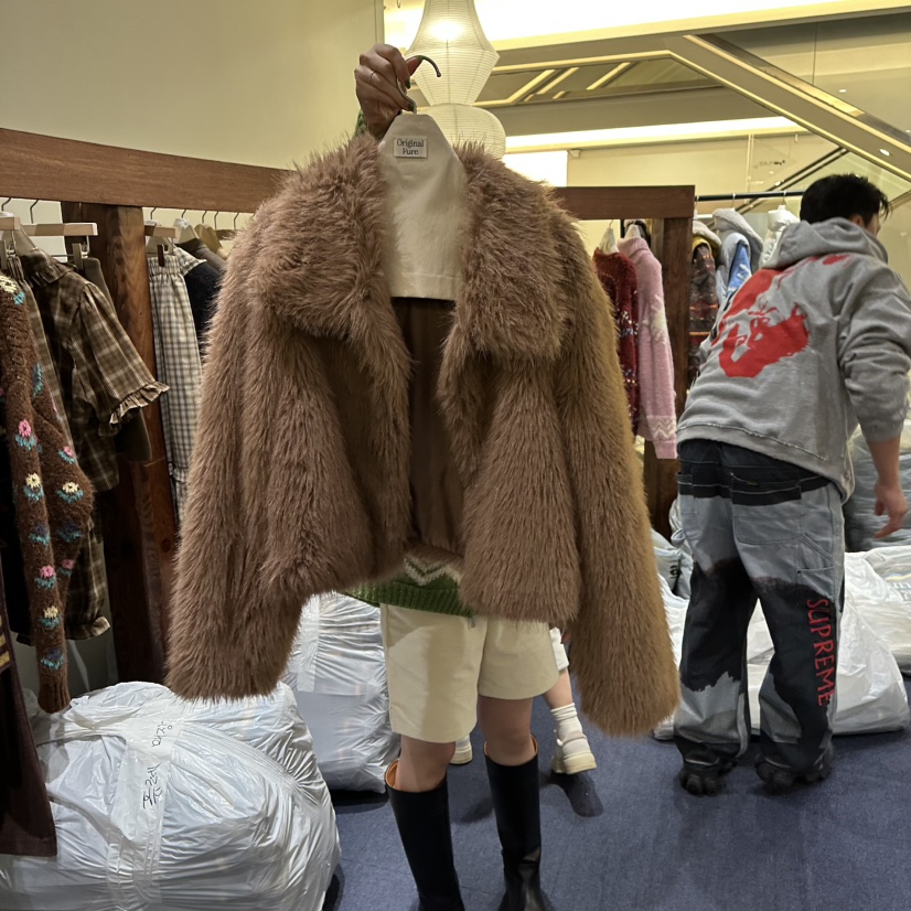 FURE東大門㊣代購女裝新款時尚人氣熱賣真品職業夾克毛皮柔軟FURE夾克圖色2