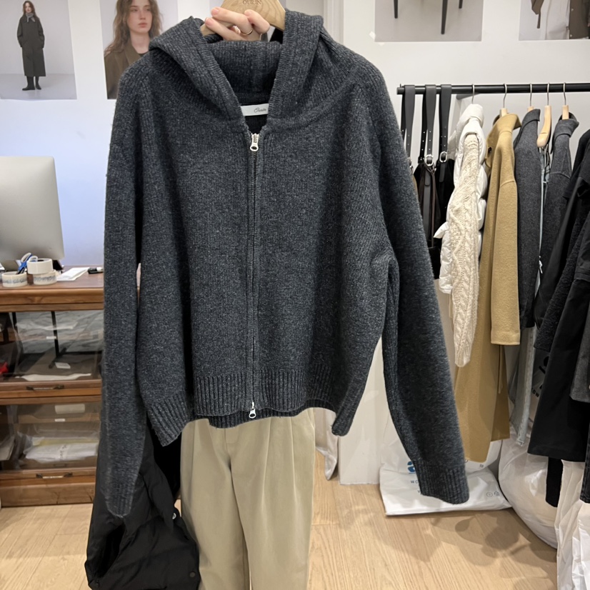 OURIN韓國直郵㊣女士新品25秋冬熱賣職業針織衫羊皮拉鏈兜帽OURIN針織衫圖色3
