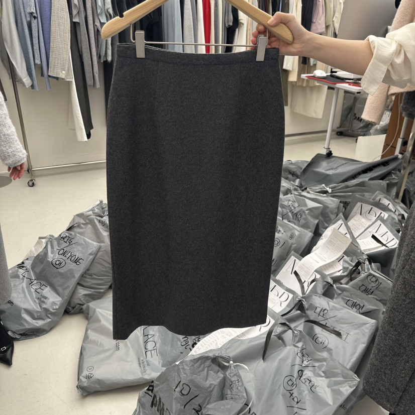 MER東大門㊣直郵女裝新品熱賣職業人氣真品時尚推薦25秋冬長裙MER/ANGELO BIANCO長裙圖色2