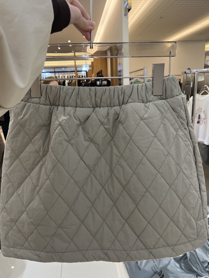 JENNIE韓國直郵㊣女士新品休閑推薦熱賣時尚人氣短裙填充SKJENNIE/VENEFIT短裙圖色3