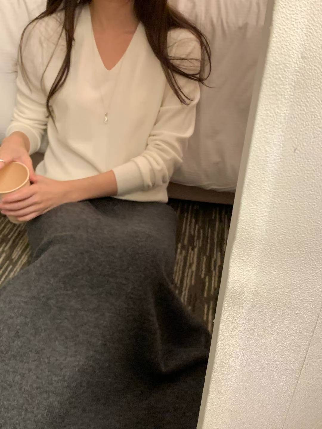 HACKER韓國代購㊣女裝新品人氣推薦真品時尚針織衫工裝褲V領HACKER針織衫