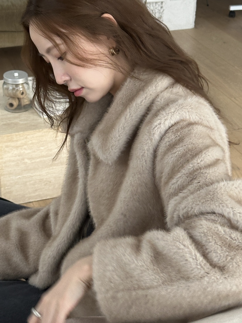 JEONG GAM STUDIOS東大門㊣實拍女士新款人氣短款大衣貂皮JEONG GAM短款大衣