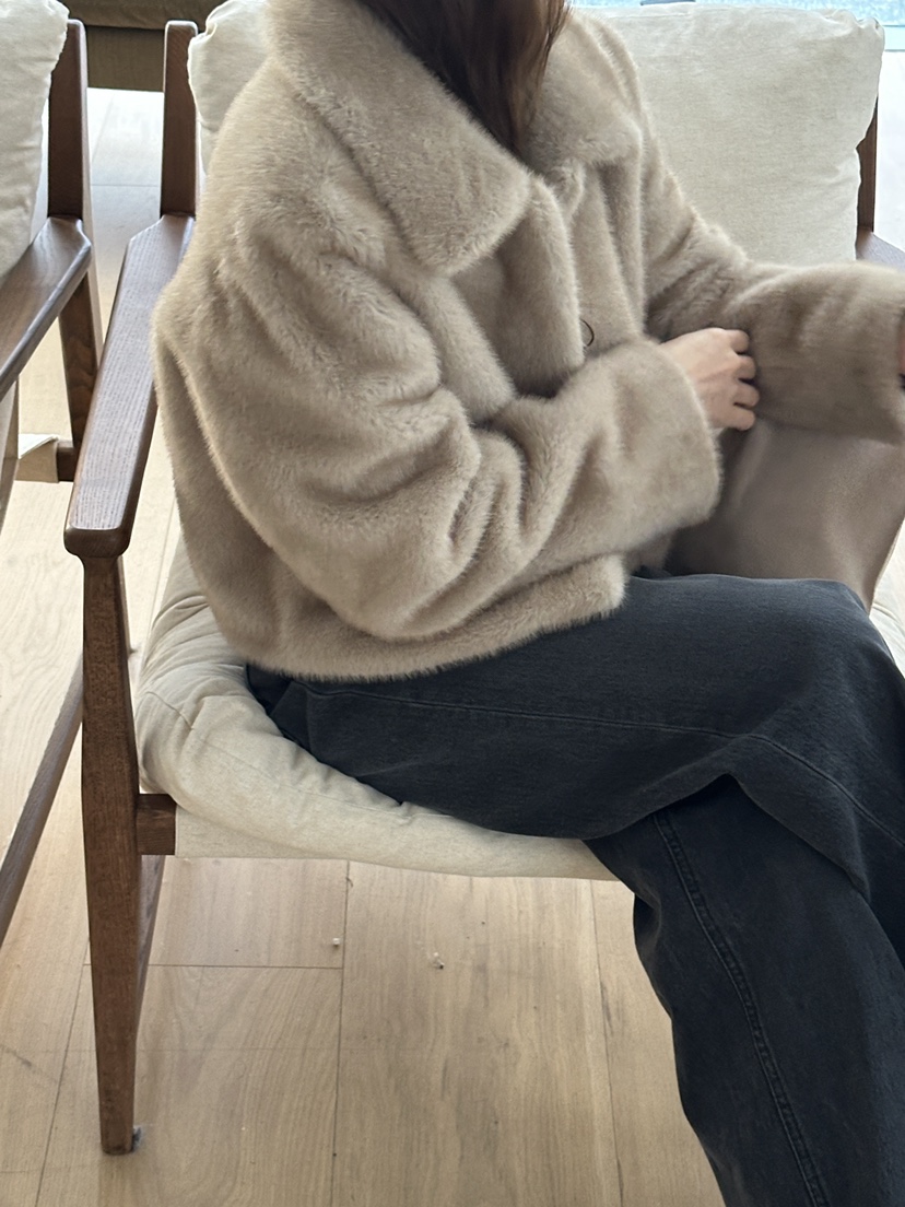 JEONG GAM STUDIOS東大門㊣實拍女士新款人氣短款大衣貂皮JEONG GAM短款大衣